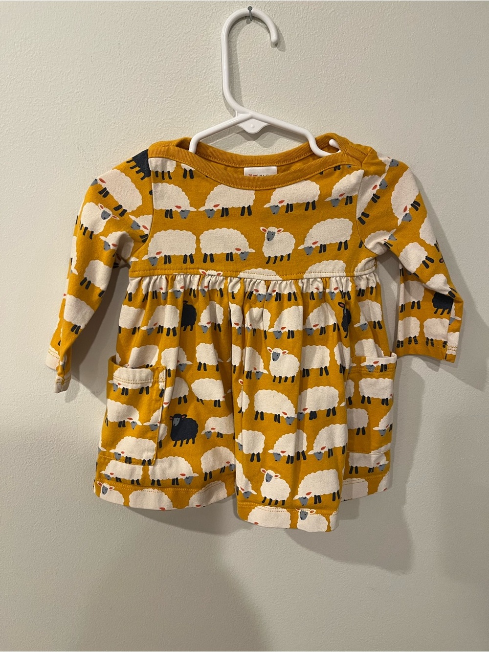EUC Hanna Andersson Yellow Cotton Lamb Infant Dress Size 6-12 Months